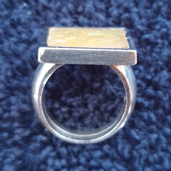 Very Unique Bold Vintage Faux Yellow Opal German Silver Ring - Picture 5 of 11